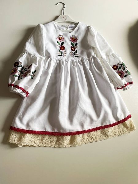 Сукня для дівчинки з вишивкою, біла Квіти, 86 см Д001045 фото
