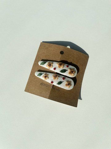 Embroidered Hair Clips Beige Flowers